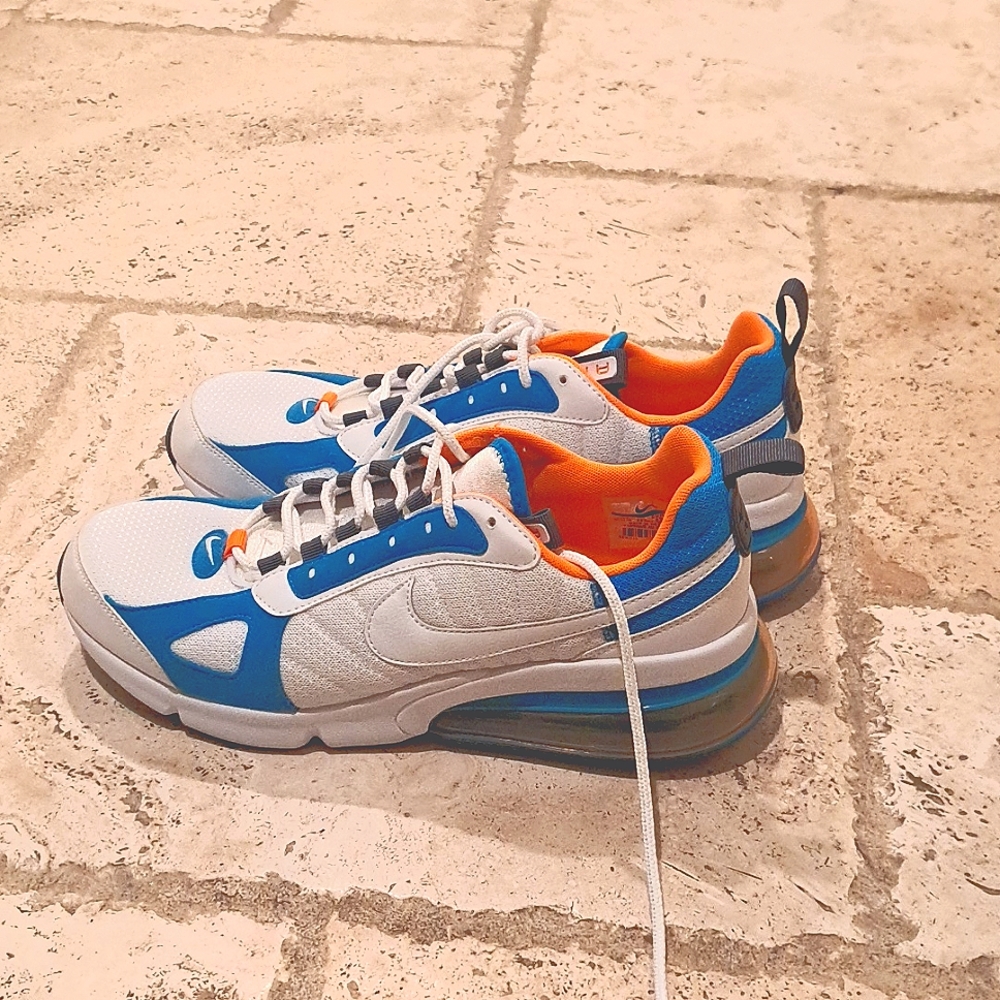 Air maxes